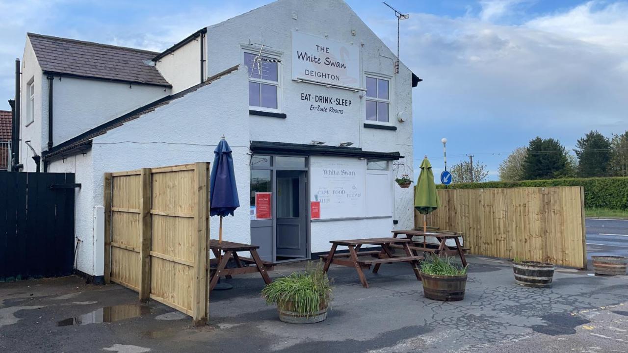 The White Swan Deighton York Exterior foto